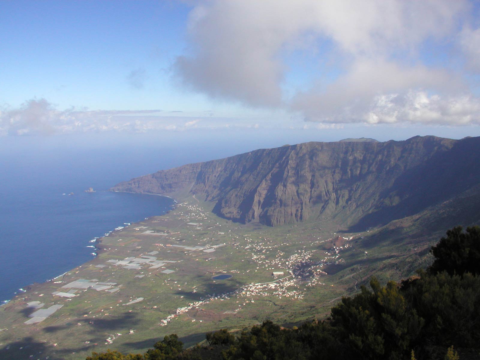 Valverde, capoluogo dei paesaggi naturali di El Hierro